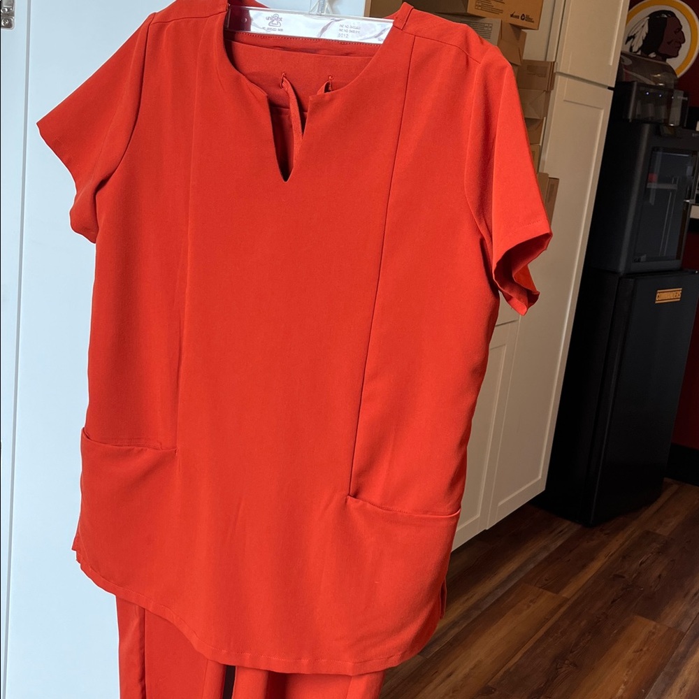 Scrub Set
